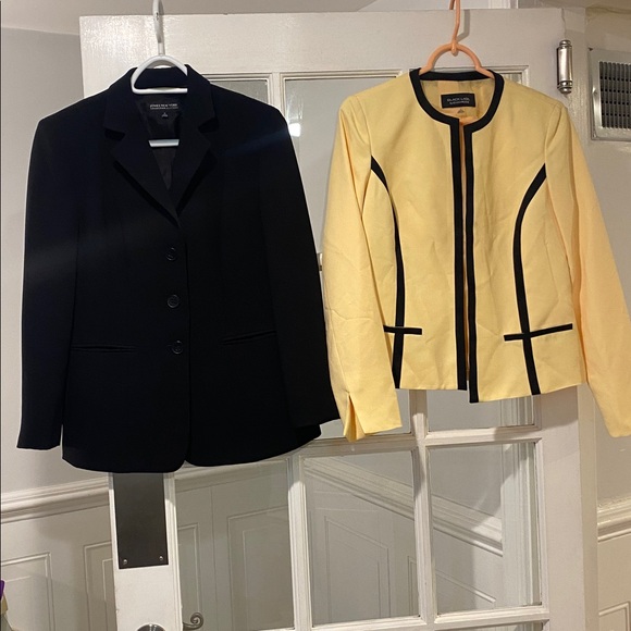 Evan Picone Jackets & Blazers - Bundle of (2) Black Label and Jones New York size 4 Blazer good condition